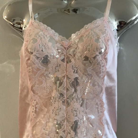 Vintage Vanity Fair Lace Camisole - Size:34 - Picture 3 of 6